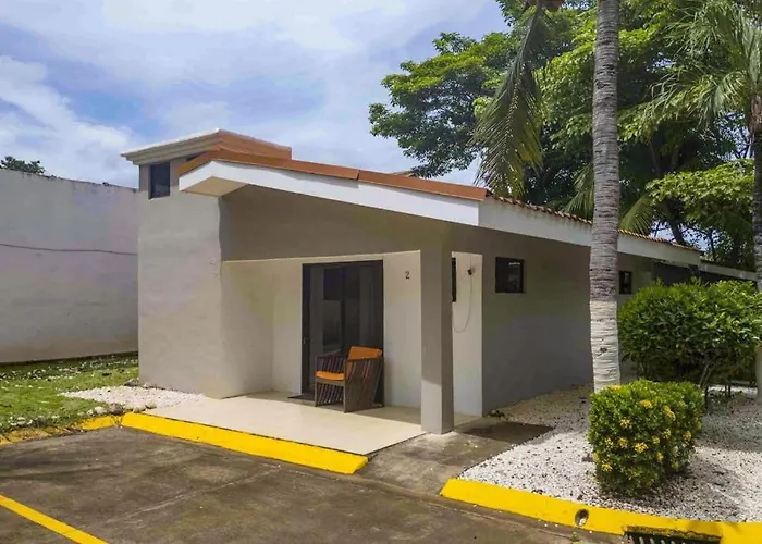 Apartamento Ground-Floor Studio W/ Pool Access, Walk To Beach! Coco