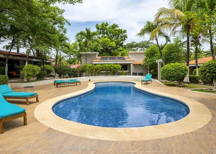 Ground-Floor Studio W/ Pool Access, Walk To Beach! Apartamento Coco