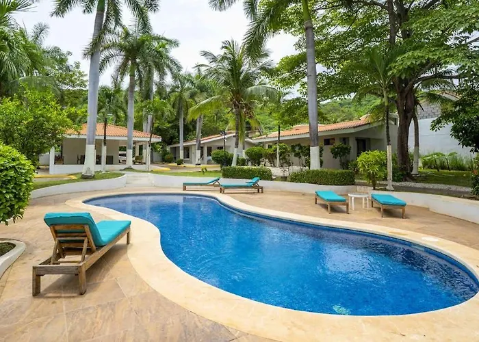 Ground-Floor Studio W/ Pool Access, Walk To Beach! Apartamento Coco